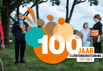 Foto met logo 100 jaar clientondersteuning